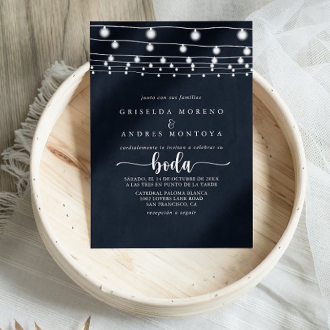 Rustikale String Lights Spanische Hochzeit Einladung (Von Creator hochgeladen)