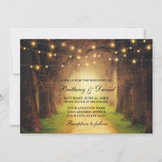 Rustikale Wald Path String Lights Hochzeit Einladung