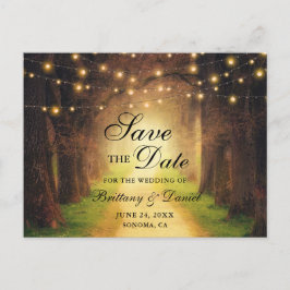 Rustikale Wald-Pfad-String-Leuchten Save the Date Ankündigungspostkarte