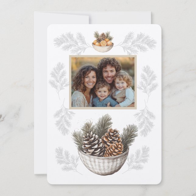 Rustikale Weihnachtsfamilien Foto Kiefern Branches Feiertagskarte (Vorderseite)