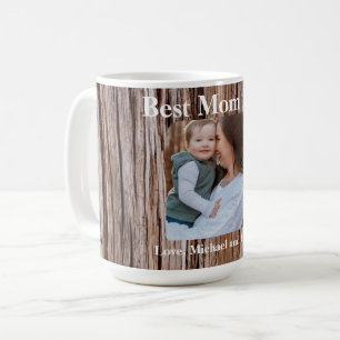 Rustikale Zedernrinde, natürliche Baumstruktur im Kaffeetasse