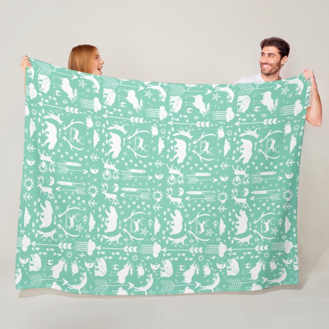 Rustikaler Bärenfox Deer Raccoon Folkloredesign Fleecedecke (Beispiel)