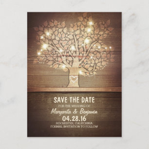 Rustikaler Baum und Lichterfolge Save the Date Ankündigungspostkarte