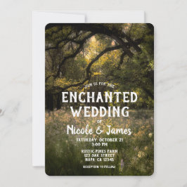 Rustikaler, blumengeschmückter Waldbaum Hochzeitwa Einladung