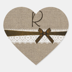 Rustikaler Burlap- und Spitzen-Monogramm-Umschlag Herz-Aufkleber
