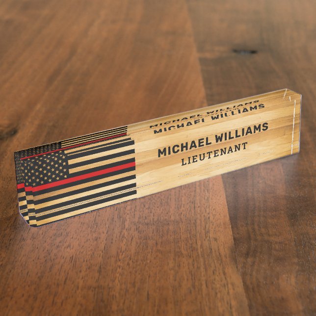 Rustikaler Feuerwehrmann Red Line America Flag Hol Namensplakette (Seite)
