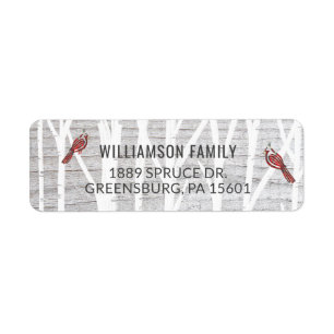 Rustikaler Grauholz Winterbaum und Roter Kardinal