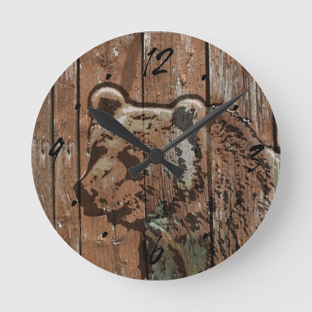 Rustikaler hölzerner Bär Runde Wanduhr (Vorderseite)