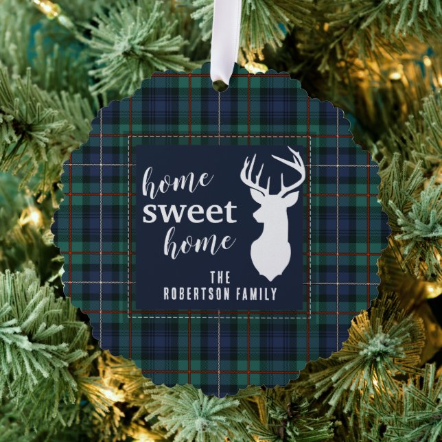 Rustikaler Karierter Urlaub Robertson Familie Tart Ornament Karte (Insitu (Baum))