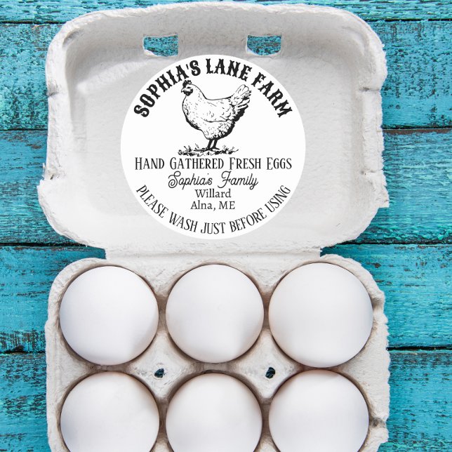 Rustikaler moderner Name mit Hühnerdarstellung Runder Aufkleber (modern personalized farm name with address)