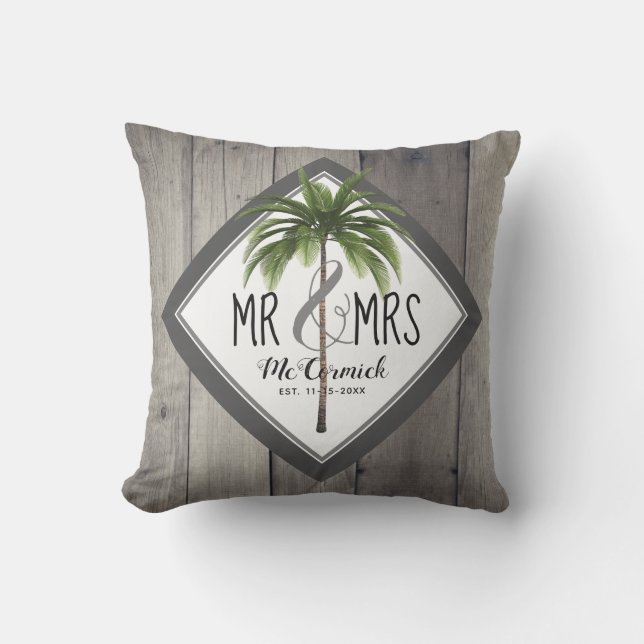 Rustikaler Mr. und Mrs. Grey Monogram Palm Tree ne Kissen (Vorderseite)