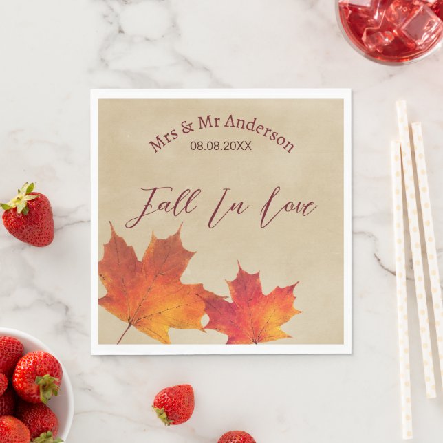Rustikaler Orangenfall in Blätter der Liebe Herbst Serviette (Beispiel)