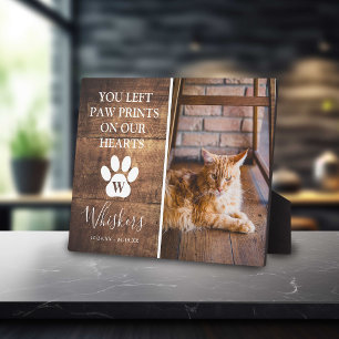 Rustikaler personalisierter Pfotenabdruck Katze In Fotoplatte