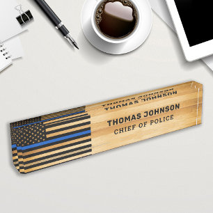 Rustikaler Polizeibeamter Thin Blue Line Flag Holz Namensplakette