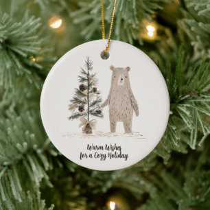 Rustikaler Waldbär mit Weihnachtsbaum Keramik Ornament