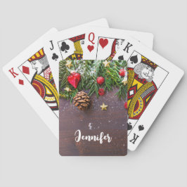 Rustikaler Weihnachtstisch mit Kiefer und Schnee Spielkarten