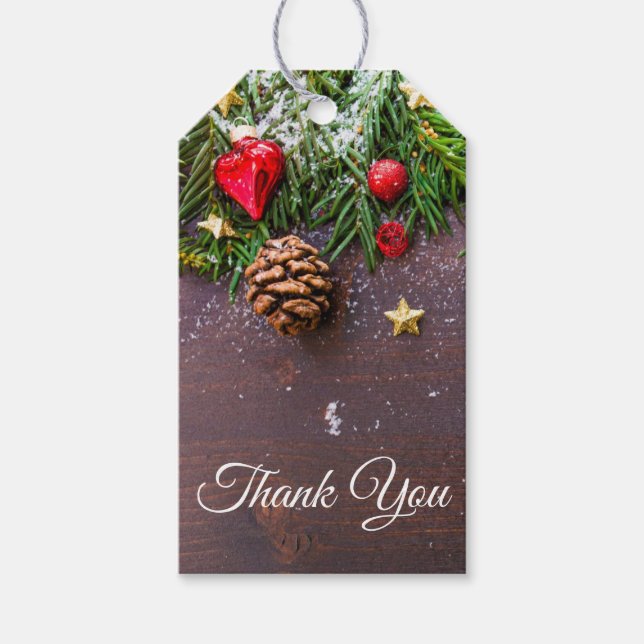 Rustikaler Weihnachtstisch mit Pine & Snow Danke Geschenkanhänger (Vorderseite)
