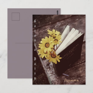 Rustikales Afrikanisches Gelbschwanz-Blume-Lesezei Postkarte