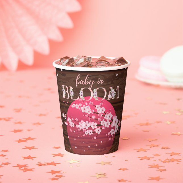 Rustikales Baby in Bloom Sakura Cherry Blossom Pappbecher (Insitu)