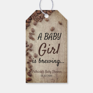 Rustikales Baby-Mädchen ist das Brechen der Kaffee Geschenkanhänger