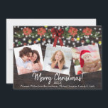 Rustikales Barholz & Lights 3 Foto Weihnachten<br><div class="desc">Diese schöne Ferienkarte ist rustikal gestaltet und verfügt über drei Foto auf einem Holzgelände mit immergrüner und poinsettia Garage, die mit leuchtenden Lichtern geschmückt ist. Die Unterschrift lautet "Frohe Weihnachten" mit dem Jahr und Ihrer Unterschrift. Die Rückseite hat Platz für Ihre eigene Notiz oder Nachricht. Schöne Art und Weise, die...</div>