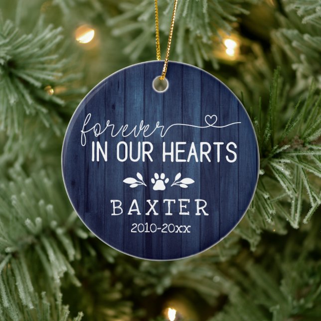 Rustikales blaues Holz für immer in unserer Herzkl Keramik Ornament (Baum)