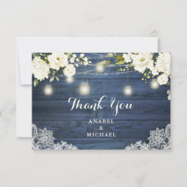 Rustikales blaues Holz Spitzenweiße Blume Hochzeit Dankeskarte