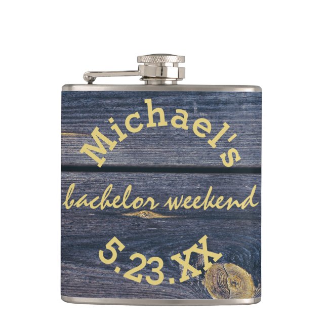 Rustikales Blauholz | Bachelor Weekend Monogram Flachmann (Vorderseite)