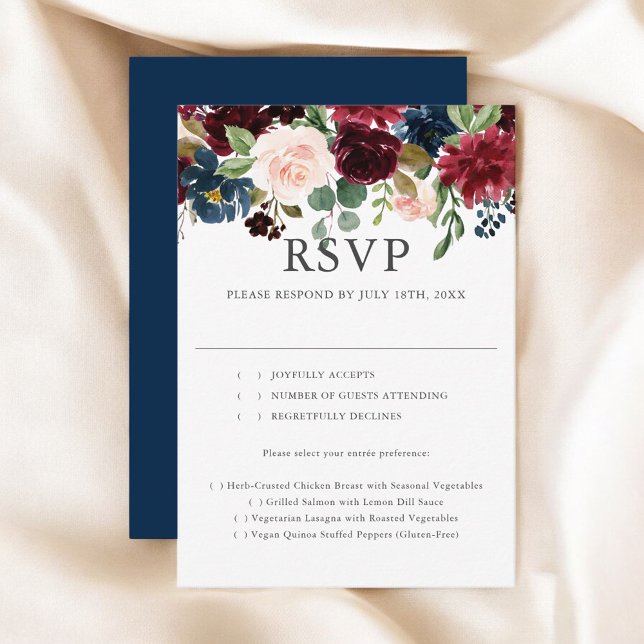 Rustikales Blue Burgundy Floral Wedding RSVP Karte (Von Creator hochgeladen)