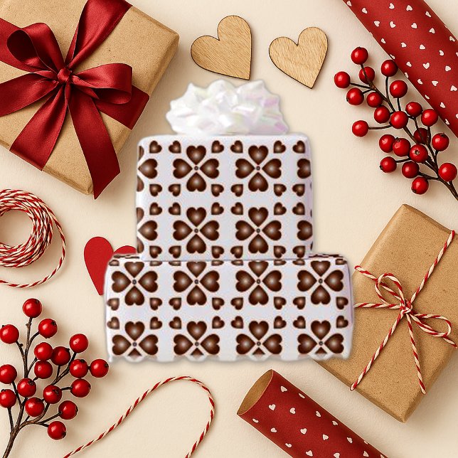 Rustikales Brown Heart Floral White Geschenkpapier (Von Creator hochgeladen)