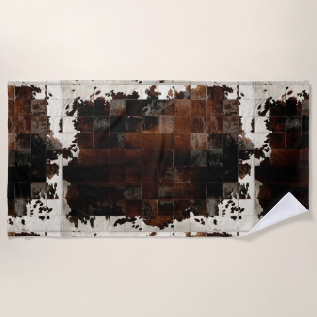 Rustikales Brown Patchwork Cowhide Strandtuch (Vorderseite)
