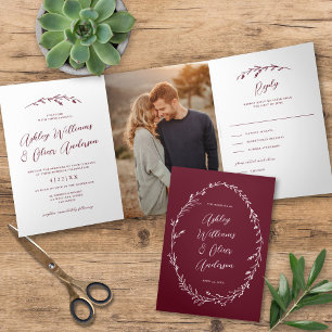 Rustikales Burgund Wildblume Boho Foto Wedding Dreifach Gefaltete Einladung