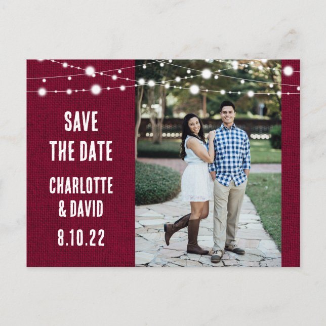 Rustikales Burgundy Burlap Wedding rettet das Date Ankündigungspostkarte (Vorderseite)