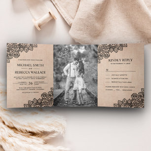 Rustikales Burlap- und Black Lace-Hochzeitssemble- Dreifach Gefaltete Einladung