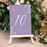 Rustikales Elegant Lavender Wildblumen Boho Weddin Tischnummer<br><div class="desc">Dieses elegante und dennoch rustikale Hochzeitsdesign besticht durch einen lila Lavendel-Hintergrund mit handgezeichnet Wildblumen und eleganter Typografie in Weiß. Das Design ist auf beiden Seiten gleich. Sehen Sie sich unsere Rustikale Wildblumen für die Koordination der Artikel an.</div>