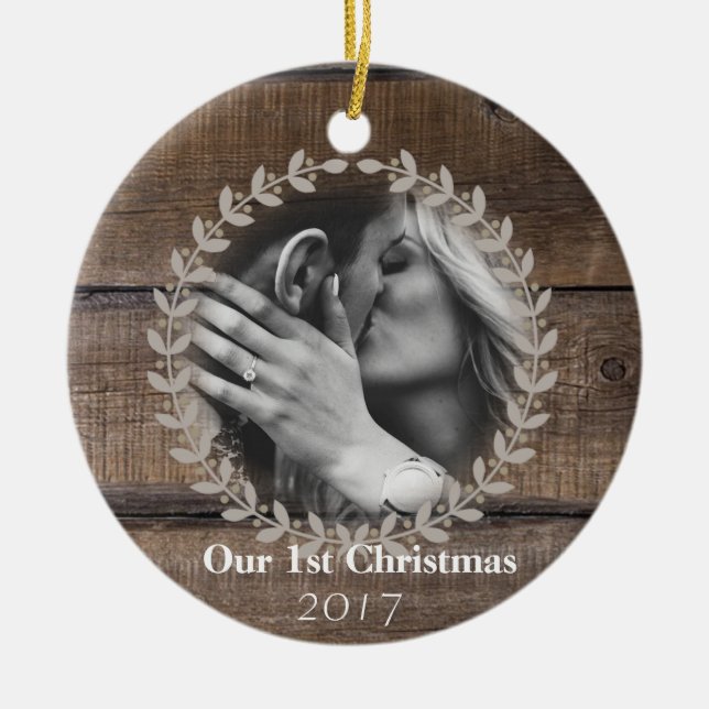 Rustikales First Christmas Custom Foto Ornament (Vorne)