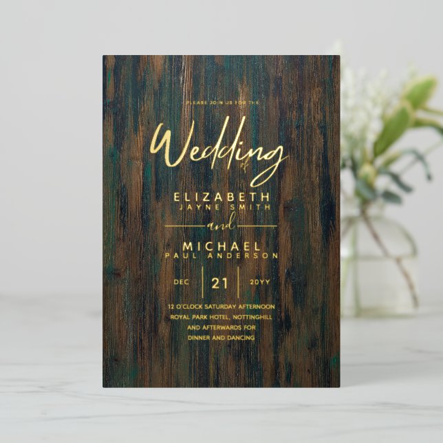 Rustikales GOLD FOIL Textholz Hochzeitsgeschmack Folieneinladung (Stehend vorne)