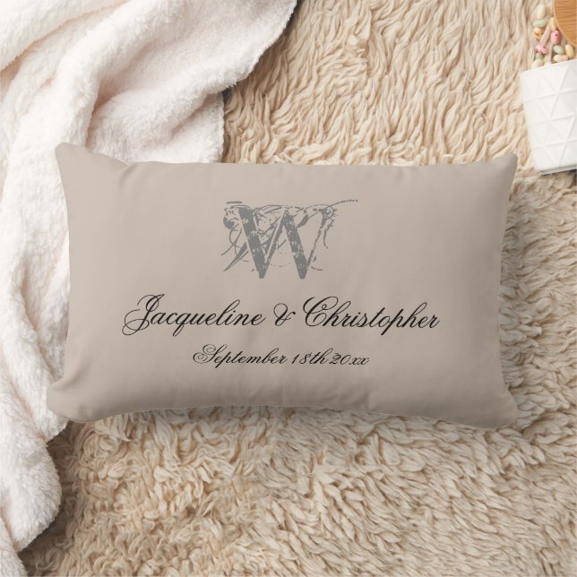 Rustikales Hochzeitsgeschenk Monogram Names Newlyw Lendenkissen (Decke)