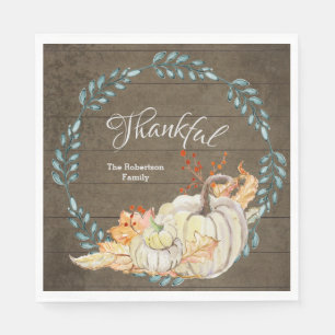Rustikales Holz mit Herbstlauben in Pumpkin Ernted Serviette