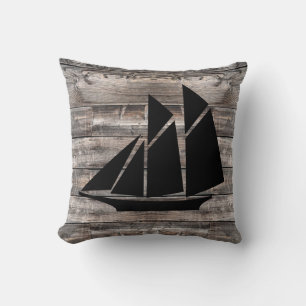 rustikales Holz und SAIL BOAT Kissen