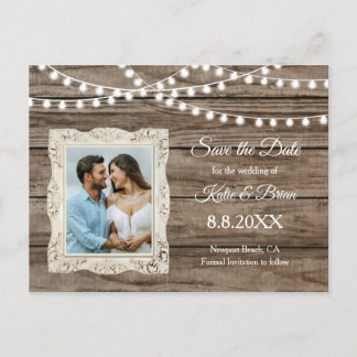 Rustikales Holz und Streichleuchten Save the Date  Ankündigungspostkarte