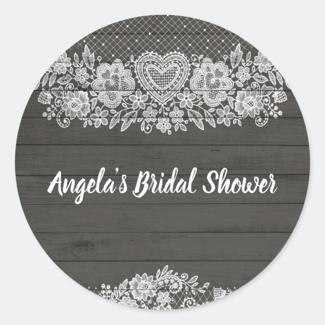 Rustikales Holz und weiße Spitzen Lacy Bauernhaus  Runder Aufkleber (Vorderseite)