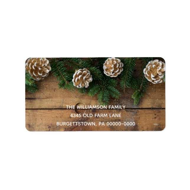Rustikales Holz Weihnachtsgrün Pine & Pinecones Adressaufkleber (Vorne)