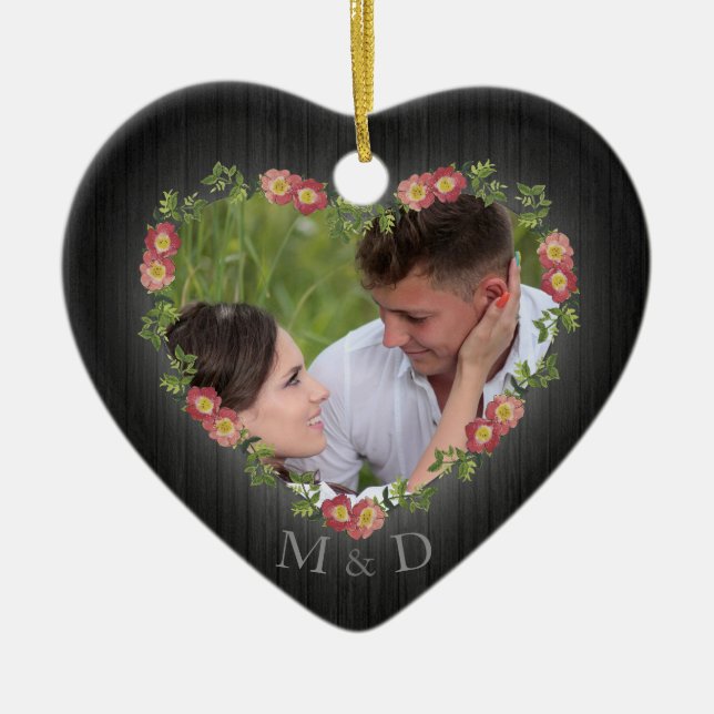Rustikales hölzernes Blumenherz-Foto Keramik Ornament (Vorne)