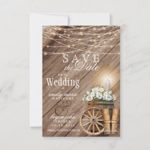 Rustikales Holzfass und Lichterketten Save The Date