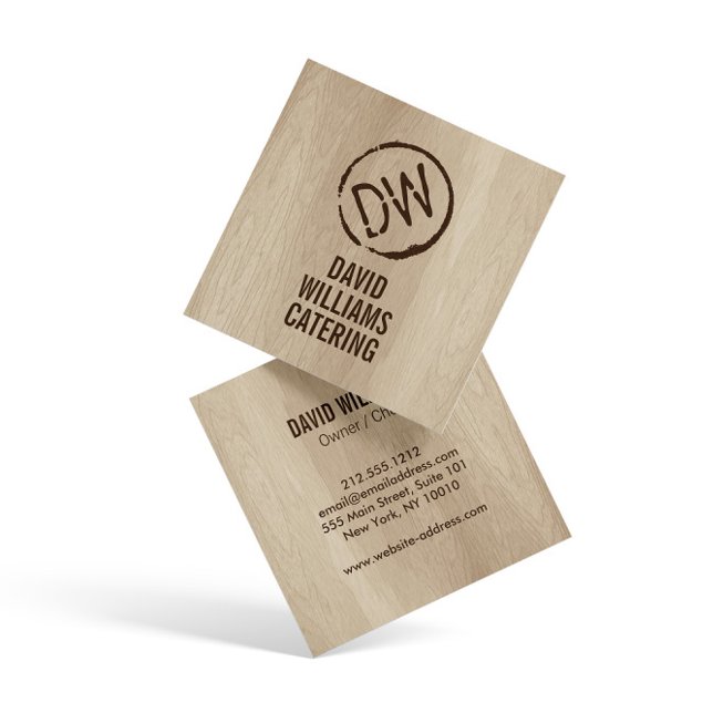 Rustikales holzgebranntes Monogramm für Catering Quadratische Visitenkarte (Von Creator hochgeladen)