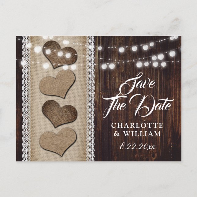 Rustikales Land Wood Hearts String Lights Hochzeit Ankündigungspostkarte (Vorderseite)