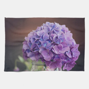 Rustikales Lila Hydrangea in Mason Jar Fotografie Geschirrtuch