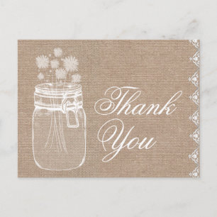 Rustikales Mason-Glas und Blumen Dankeschön Jute A Postkarte