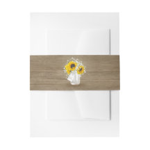 Rustikales Mason Jar und Gipskraut mit Sonnenblume
